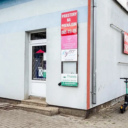 아파트 Modern Colorful Near Vranov Center *