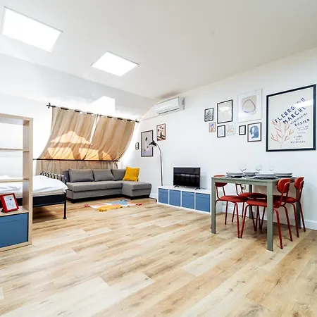 Modern Colorful Near Vranov Center Διαμέρισμα